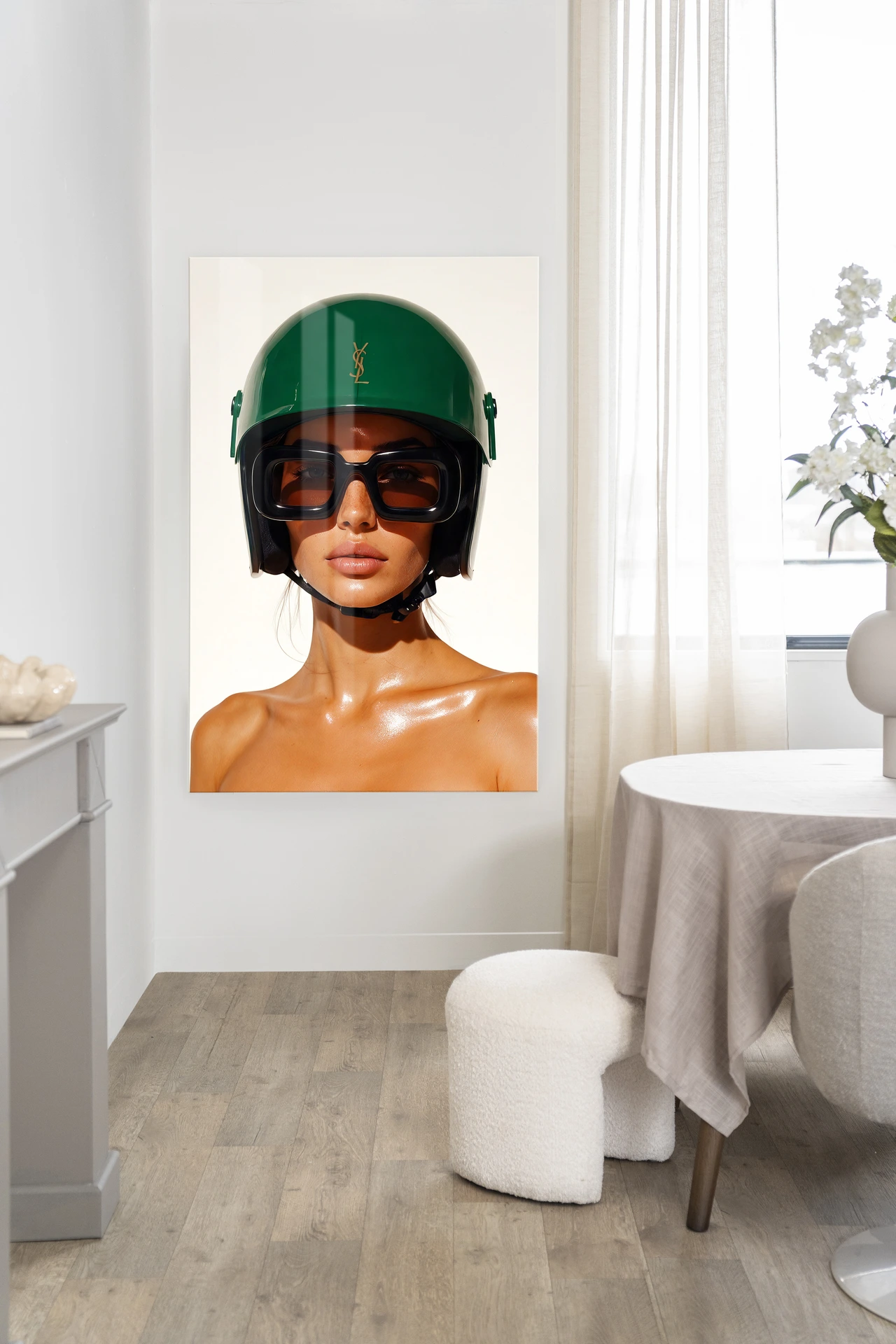 Wandkleed Saint Laurent Helmet - Urban Cotton